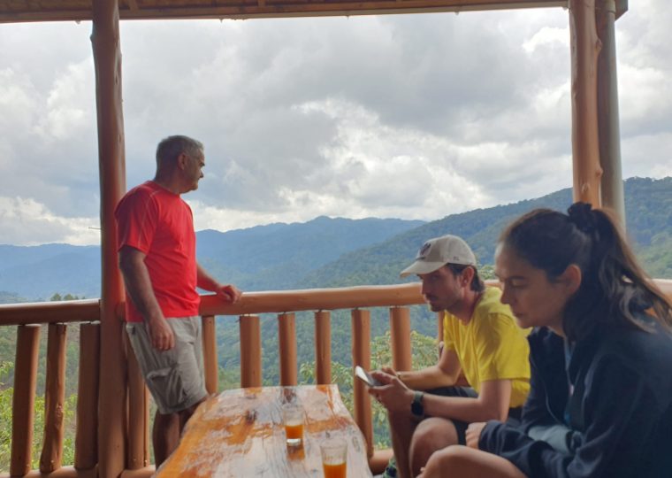 How You Should Spend Your Evenings on a Uganda Safari – Gorilla Uganda journal