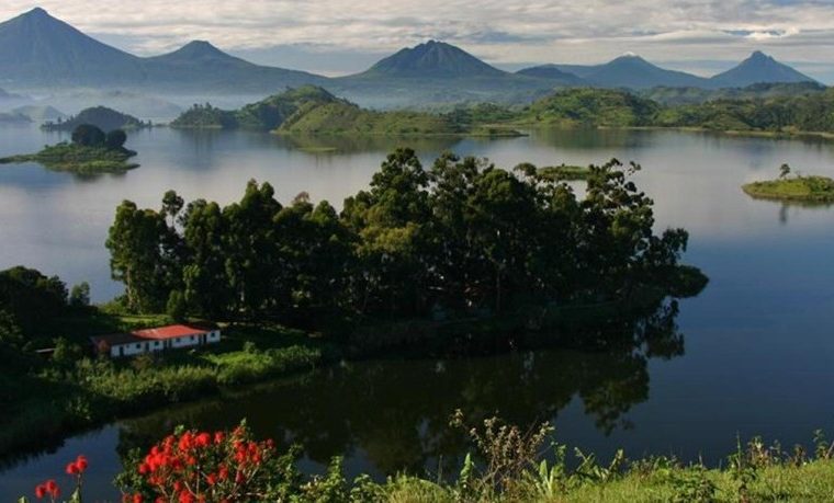 Lake Mutanda – Gorilla Uganda journal